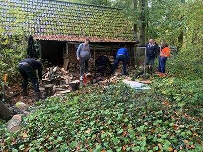 afbeelding klusdag in bijennatuurtuin